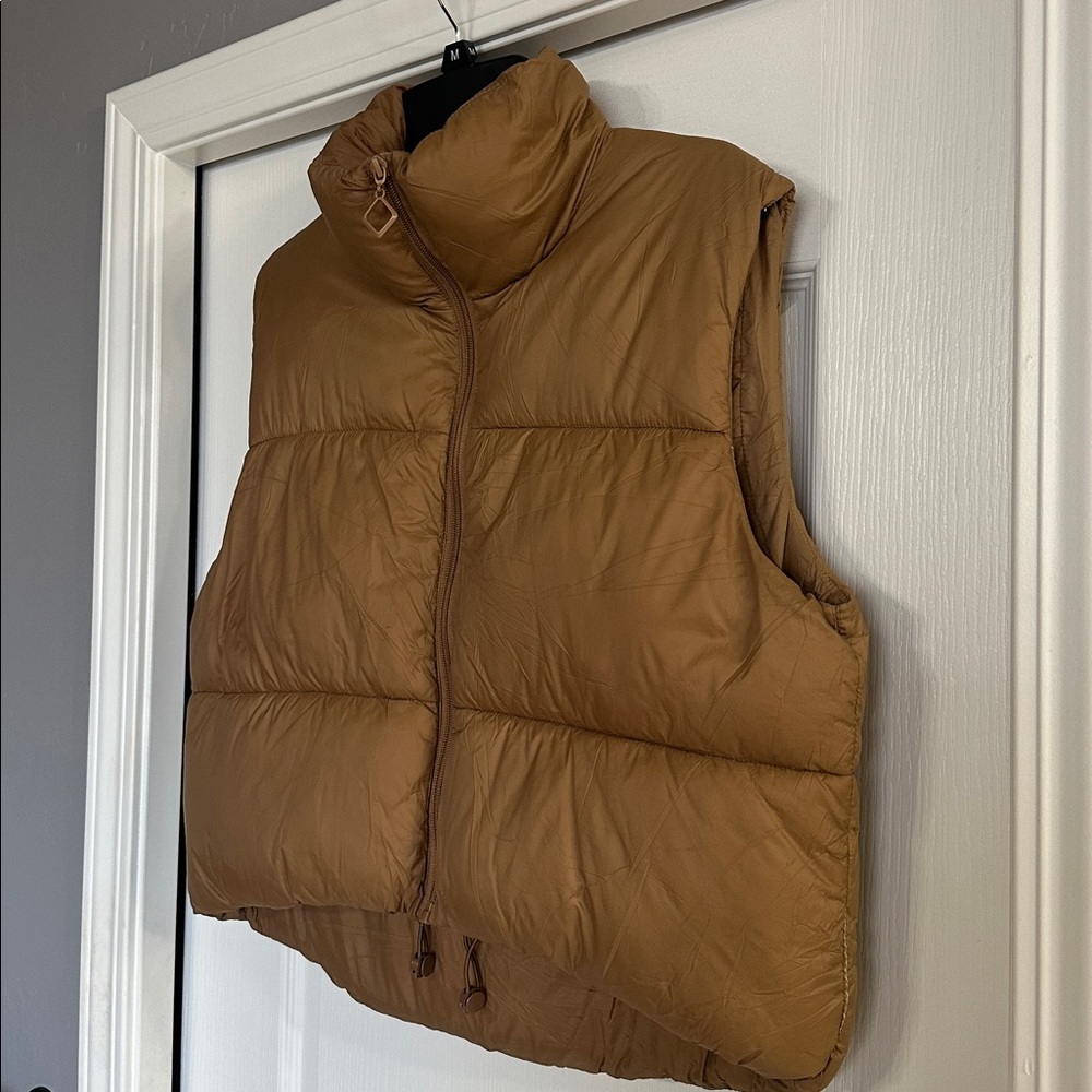 Cropped Camel Colored Puffer Cozy Winter Vest - Picture 4 of 7